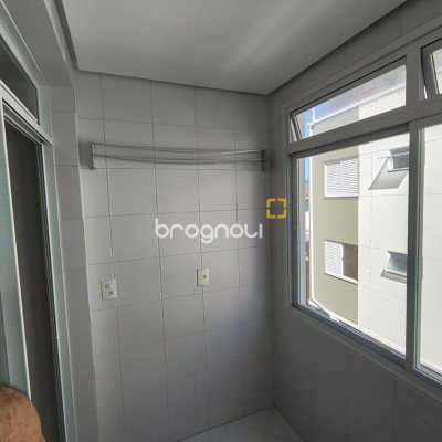 Apartamento com 142m², 2 quartos (sendo 2 suítes), 20 garagens, no bairro Lagoa da Conceição em Florianópolis