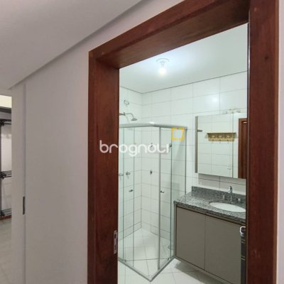Apartamento com 142m², 2 quartos (sendo 2 suítes), 20 garagens, no bairro Lagoa da Conceição em Florianópolis