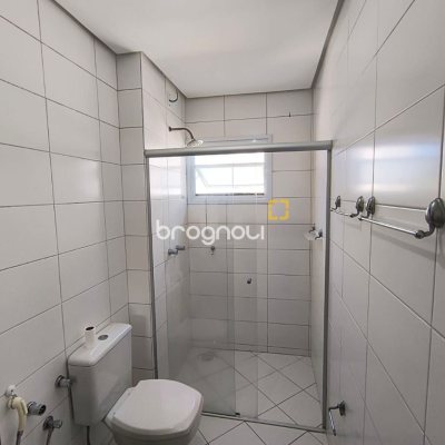 Apartamento com 142m², 2 quartos (sendo 2 suítes), 20 garagens, no bairro Lagoa da Conceição em Florianópolis