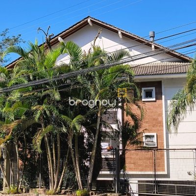 Apartamento com 142m², 2 quartos (sendo 2 suítes), 20 garagens, no bairro Lagoa da Conceição em Florianópolis