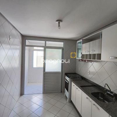 Apartamento com 142m², 2 quartos (sendo 2 suítes), 20 garagens, no bairro Lagoa da Conceição em Florianópolis