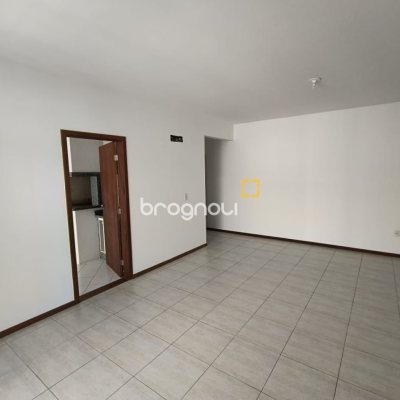 Apartamento com 142m², 2 quartos (sendo 2 suítes), 20 garagens, no bairro Lagoa da Conceição em Florianópolis