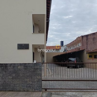 Apartamento com 83m², 3 quartos (sendo 1 suíte), 1 garagem, no bairro Ingleses em Florianópolis