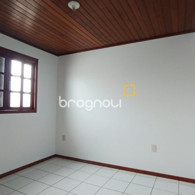 Apartamento com 83m², 3 quartos (sendo 1 suíte), 1 garagem, no bairro Ingleses em Florianópolis