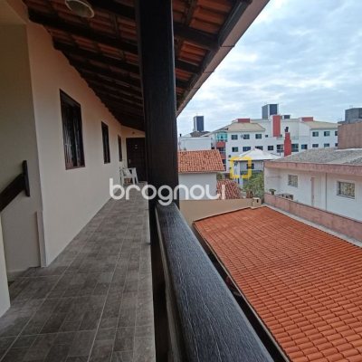 Apartamento com 83m², 3 quartos (sendo 1 suíte), 1 garagem, no bairro Ingleses em Florianópolis
