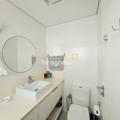 Cobertura com 170m², 3 quartos (sendo 3 suítes), 2 garagens, no bairro Estreito em Florianópolis