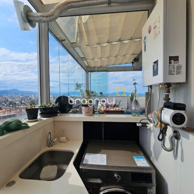 Cobertura com 170m², 3 quartos (sendo 3 suítes), 2 garagens, no bairro Estreito em Florianópolis