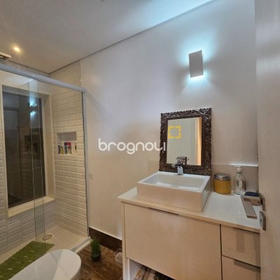 Cobertura com 170m², 3 quartos (sendo 3 suítes), 2 garagens, no bairro Estreito em Florianópolis