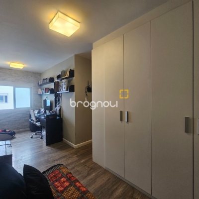 Cobertura com 170m², 3 quartos (sendo 3 suítes), 2 garagens, no bairro Estreito em Florianópolis