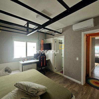 Cobertura com 170m², 3 quartos (sendo 3 suítes), 2 garagens, no bairro Estreito em Florianópolis