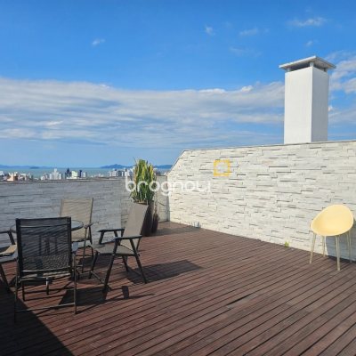Cobertura com 170m², 3 quartos (sendo 3 suítes), 2 garagens, no bairro Estreito em Florianópolis