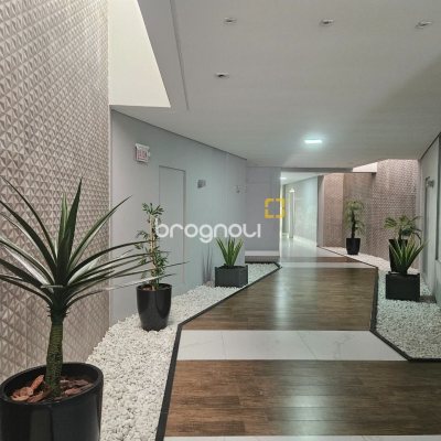 Cobertura com 170m², 3 quartos (sendo 3 suítes), 2 garagens, no bairro Estreito em Florianópolis