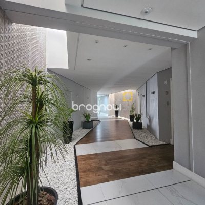 Cobertura com 170m², 3 quartos (sendo 3 suítes), 2 garagens, no bairro Estreito em Florianópolis