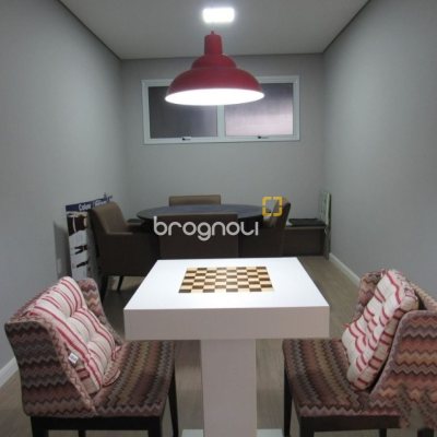 Cobertura com 170m², 3 quartos (sendo 3 suítes), 2 garagens, no bairro Estreito em Florianópolis