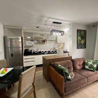 Apartamento com 55m², 2 quartos, 1 garagem, no bairro Potecas em São José
