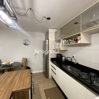 Apartamento com 55m², 2 quartos, 1 garagem, no bairro Potecas em São José