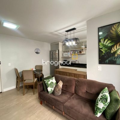 Apartamento com 55m², 2 quartos, 1 garagem, no bairro Potecas em São José