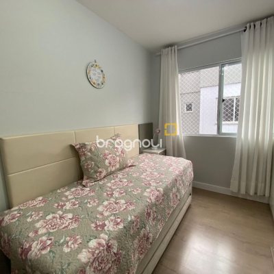 Apartamento com 55m², 2 quartos, 1 garagem, no bairro Potecas em São José