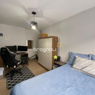 Apartamento com 55m², 2 quartos, 1 garagem, no bairro Potecas em São José
