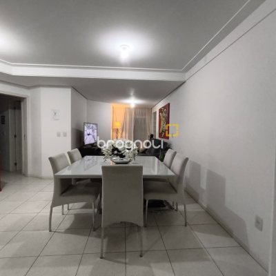 Apartamento com 107m², 3 quartos (sendo 1 suíte), 2 garagens, no bairro Itacorubi em Florianópolis