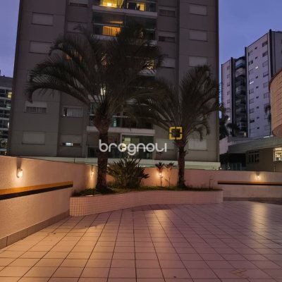 Apartamento com 107m², 3 quartos (sendo 1 suíte), 2 garagens, no bairro Itacorubi em Florianópolis