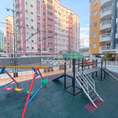 Apartamento com 107m², 3 quartos (sendo 1 suíte), 2 garagens, no bairro Itacorubi em Florianópolis