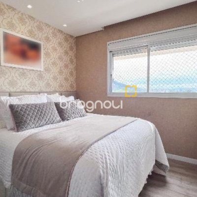 Apartamento com 123m², 3 quartos (sendo 1 suíte), 2 garagens, no bairro Itacorubi em Florianópolis