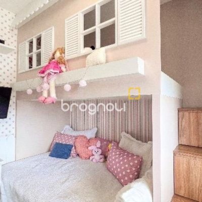 Apartamento com 123m², 3 quartos (sendo 1 suíte), 2 garagens, no bairro Itacorubi em Florianópolis