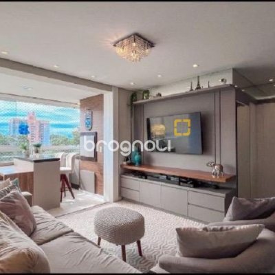 Apartamento com 123m², 3 quartos (sendo 1 suíte), 2 garagens, no bairro Itacorubi em Florianópolis