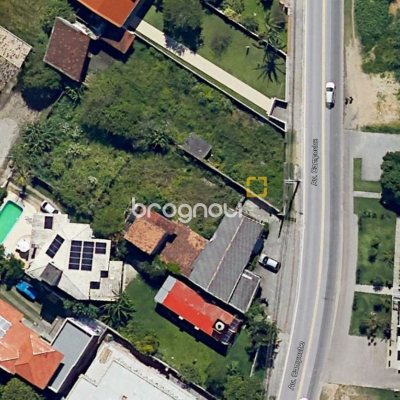 Terreno com 929m², no bairro Campeche em Florianópolis