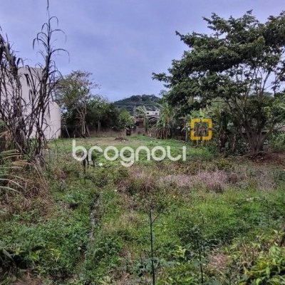 Terreno com 1451m², no bairro Bela Vista em Palhoça