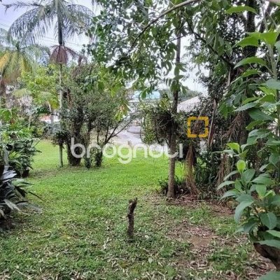 Terreno com 1451m², no bairro Bela Vista em Palhoça