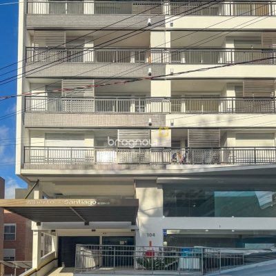 Apartamento com 80m², 2 quartos (sendo 2 suítes), 2 garagens, no bairro João Paulo em Florianópolis