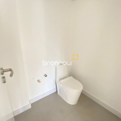 Apartamento com 126m², 3 quartos (sendo 3 suítes), 3 garagens, no bairro João Paulo em Florianópolis