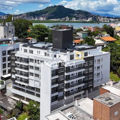Apartamento com 94m², 1 quarto (sendo 1 suíte), 2 garagens, no bairro João Paulo em Florianópolis