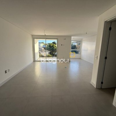 Apartamento com 94m², 1 quarto (sendo 1 suíte), 2 garagens, no bairro João Paulo em Florianópolis