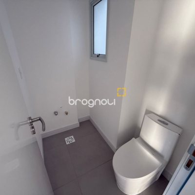 Apartamento com 94m², 1 quarto (sendo 1 suíte), 2 garagens, no bairro João Paulo em Florianópolis