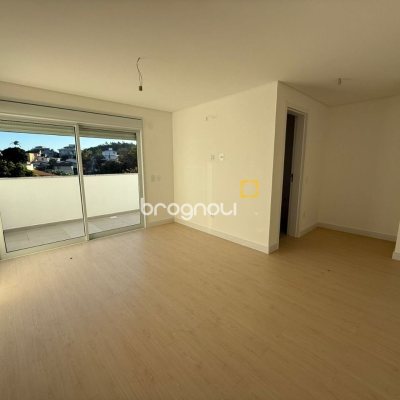 Apartamento com 96m², 1 quarto (sendo 1 suíte), 2 garagens, no bairro João Paulo em Florianópolis
