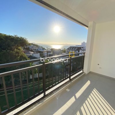Apartamento com 122m², 3 quartos (sendo 2 suítes), 3 garagens, no bairro João Paulo em Florianópolis