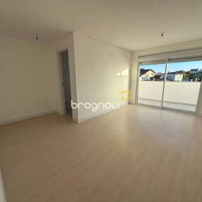 Apartamento com 122m², 3 quartos (sendo 2 suítes), 3 garagens, no bairro João Paulo em Florianópolis