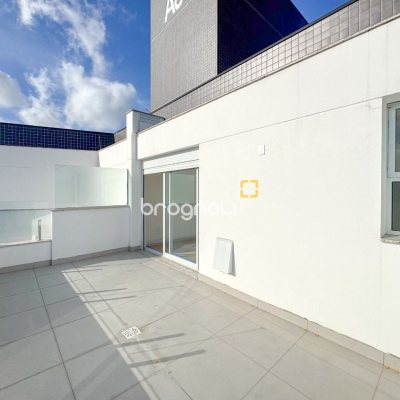 Apartamento com 100m², 1 quarto (sendo 1 suíte), 2 garagens, no bairro João Paulo em Florianópolis