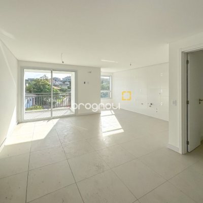 Apartamento com 100m², 1 quarto (sendo 1 suíte), 2 garagens, no bairro João Paulo em Florianópolis