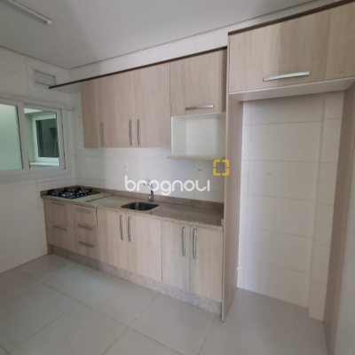 Apartamento com 143m², 3 quartos (sendo 1 suíte), 1 garagem, no bairro Cachoeira do Bom Jesus em Florianópolis