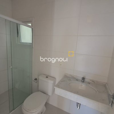 Apartamento com 143m², 3 quartos (sendo 1 suíte), 1 garagem, no bairro Cachoeira do Bom Jesus em Florianópolis
