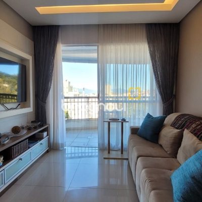 Apartamento com 94m², 2 quartos (sendo 2 suítes), 2 garagens, no bairro Coqueiros em Florianópolis
