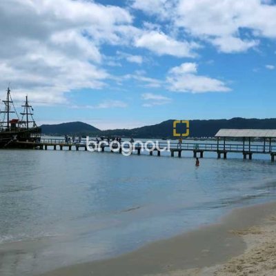 Apartamento com 69m², 2 quartos, 1 garagem, no bairro Canasvieiras em Florianópolis