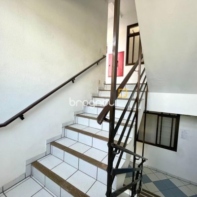 Apartamento com 69m², 2 quartos, 1 garagem, no bairro Canasvieiras em Florianópolis