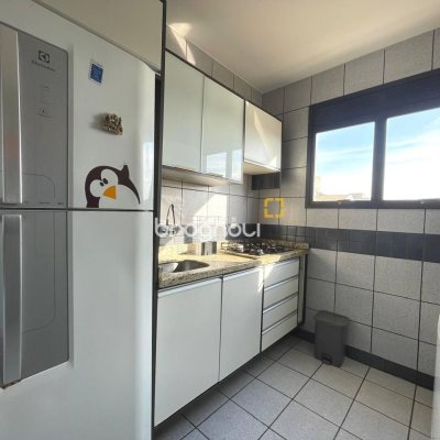 Apartamento com 69m², 2 quartos, 1 garagem, no bairro Canasvieiras em Florianópolis