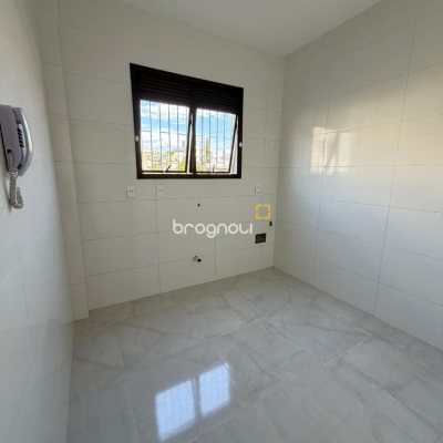Apartamento com 69m², 2 quartos, 1 garagem, no bairro Canasvieiras em Florianópolis