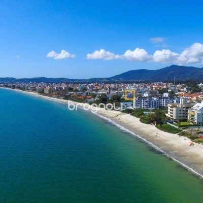 Apartamento com 69m², 2 quartos, 1 garagem, no bairro Canasvieiras em Florianópolis